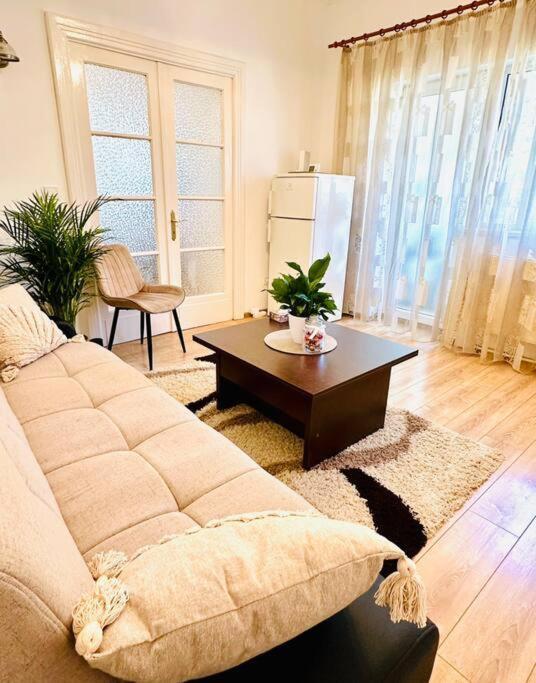 Cozy 1Br Apartment•Central•Quiet บูคาเรสต์ ภายนอก รูปภาพ